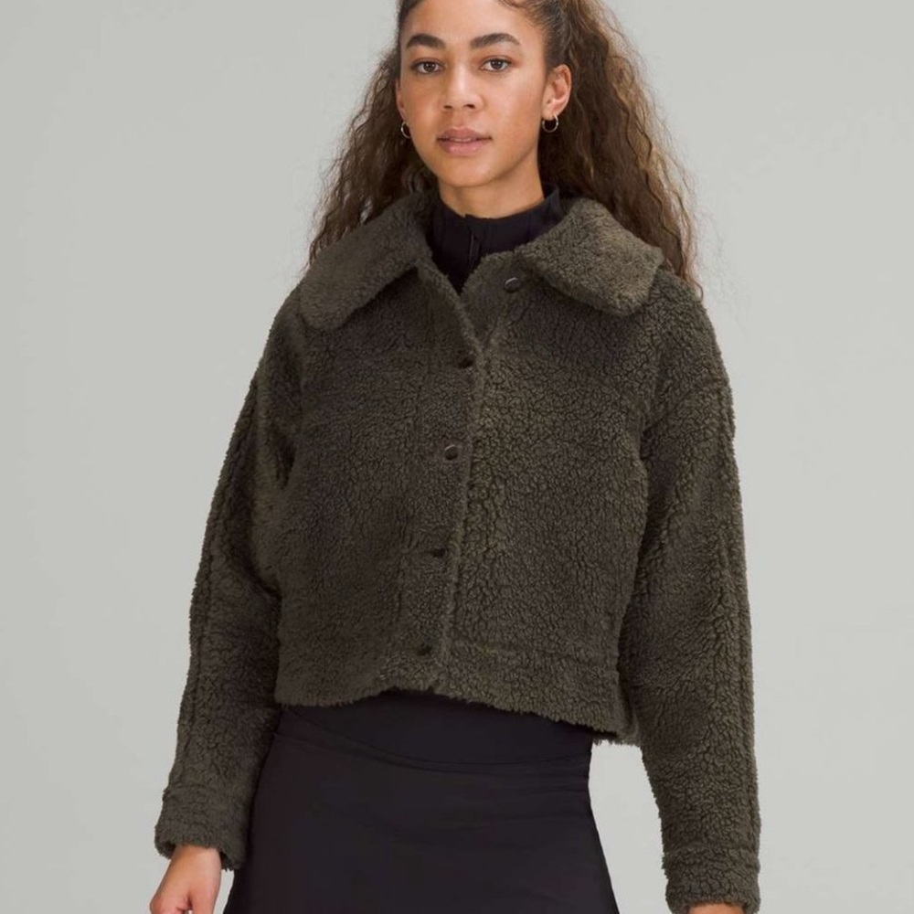 Lululemon Textured Fleece Fuzzy Sherpa Button Jacket (Dark Olive Green)